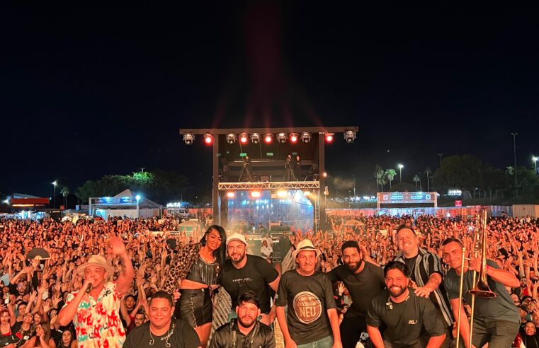 Show da banda Encosta N’eu agita Arena BRB 