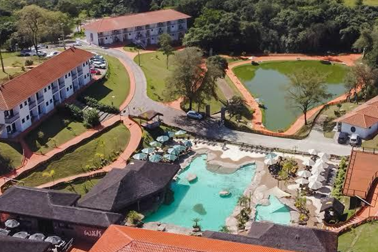 Parque do Avestruz e a gestão humanizada de Fabiana Silveira conquistam lugar entre os melhores eco resorts do Brasil