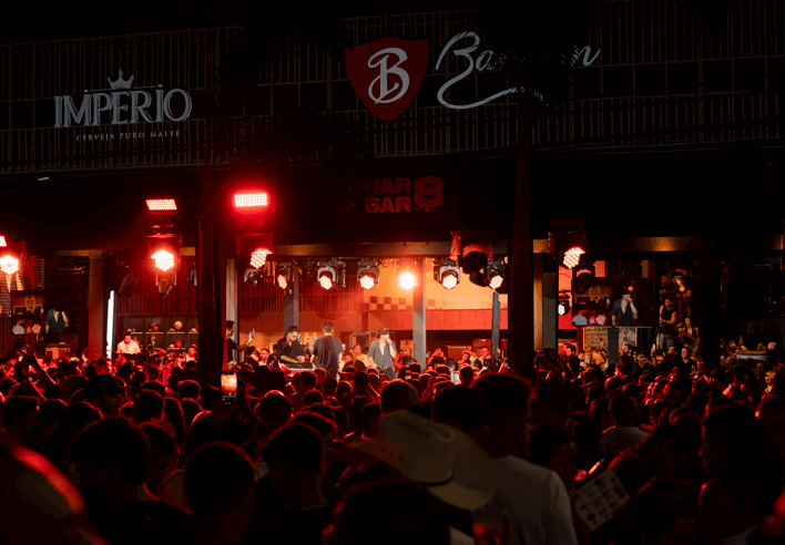 Natanzinho Lima faz história em Goiânia com a gravação do projeto De Bar em Bar 8