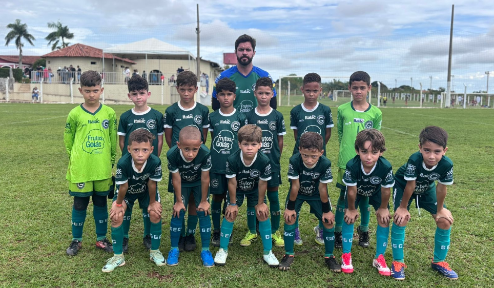 Goiás Sub-8 estreia com vitória emocionante no primeiro dia da Caldas Cup