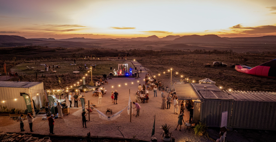 Mirante do Alto aposta em música e paisagem para encerrar 2025 e começar 2026 na Chapada dos Veadeiros