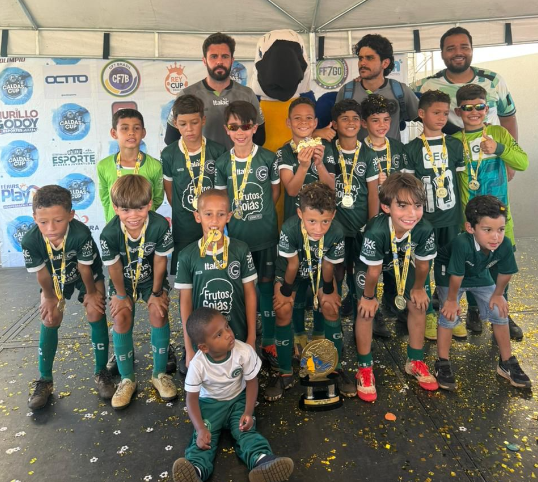 Na raça e na garra, Goiás Sub-8 faz história e conquista a CaldasCup 2025