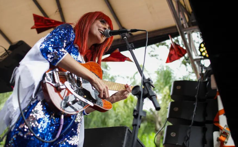 Bloco do Porão do Rock estreia no Carnaval de Brasília com proposta alternativa e show do Ritaleena