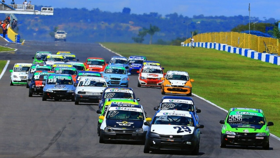 Brasília Touring Series marca retomada histórica do automobilismo no DF após 11 anos