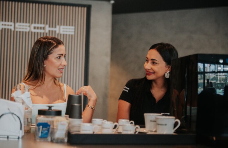 Porsche Center Campo Grande celebra mês da mulher com experiências que traduzem a essência da marca