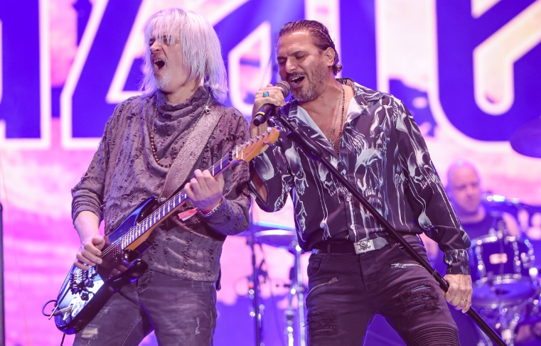 Nazareth abre o Capital Moto Week 2026 com clássicos do hard rock e público em coro na Cidade da Moto