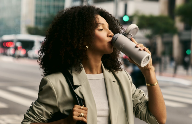 Stanley 1913 apresenta a coleção Café em Movimento, onde pausa e movimento fazem parte do mesmo ritual