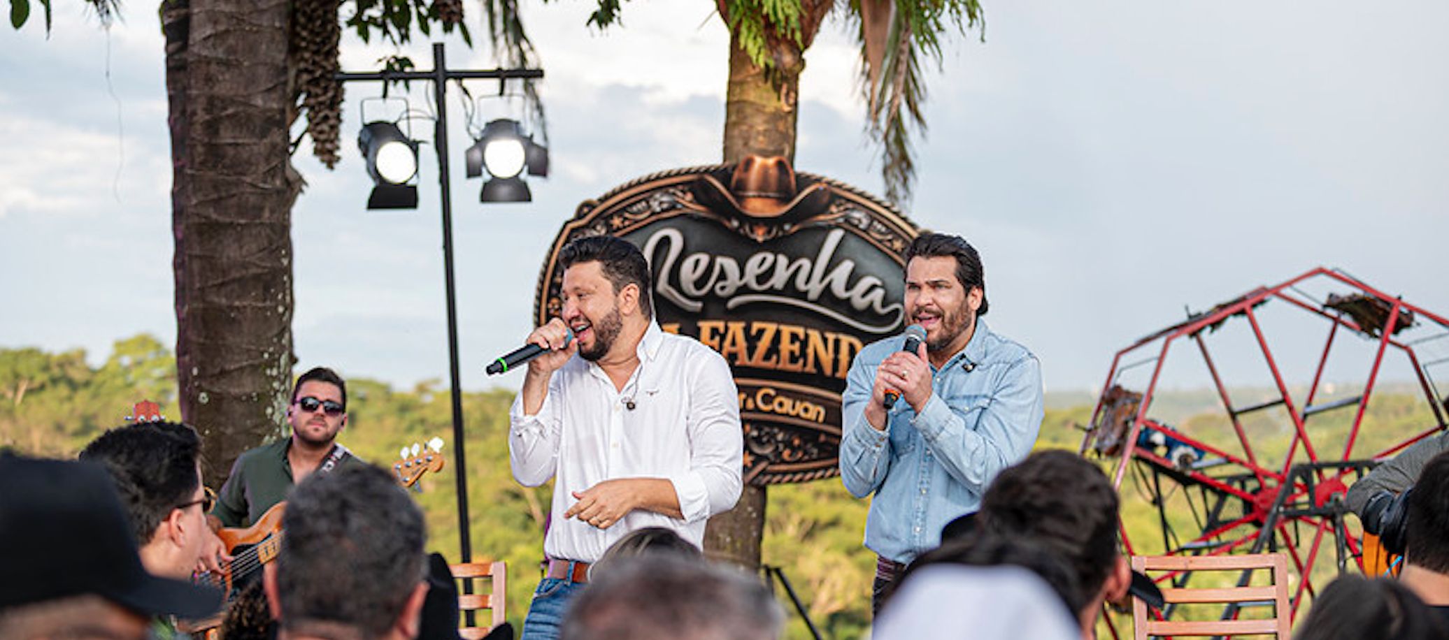 Cleber & Cauan celebram trajetória de sucessos com uma grande edição da “Resenha na Fazenda” em Luziânia